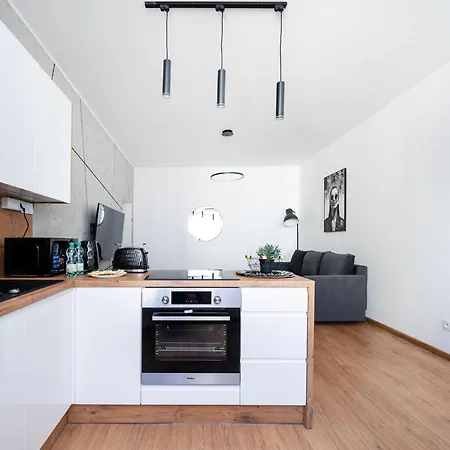 Drewnowska Modern Space By Bookinghost