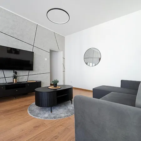 Drewnowska Modern Space By Bookinghost Lodz